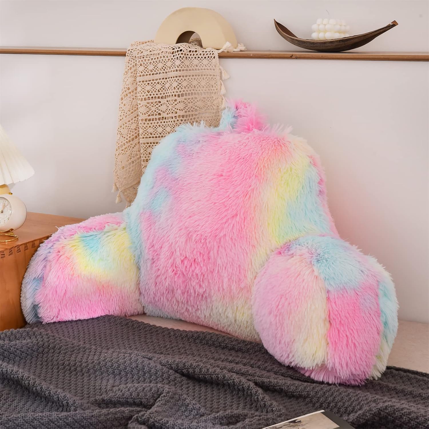 Comfortable Faux Fur Reading Pillow with Adjustable Support for Adults and Kids